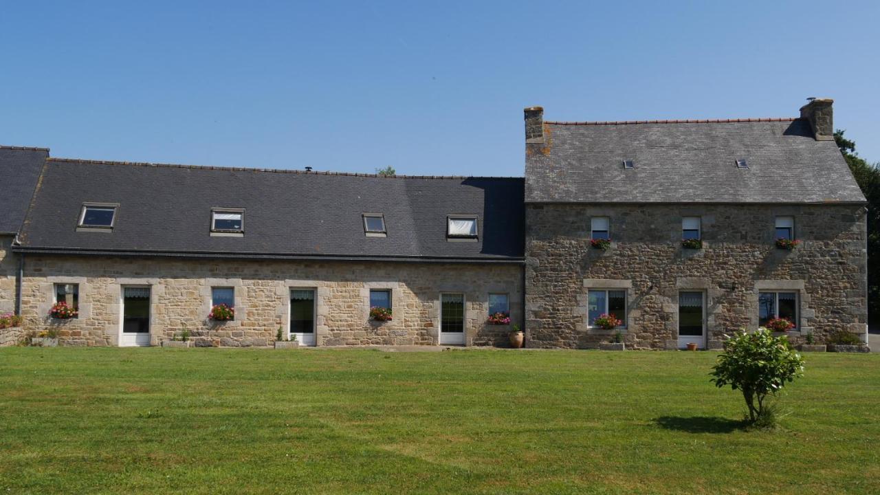 La Ferme Guibel Bed and Breakfast Plouzélambre Eksteriør billede